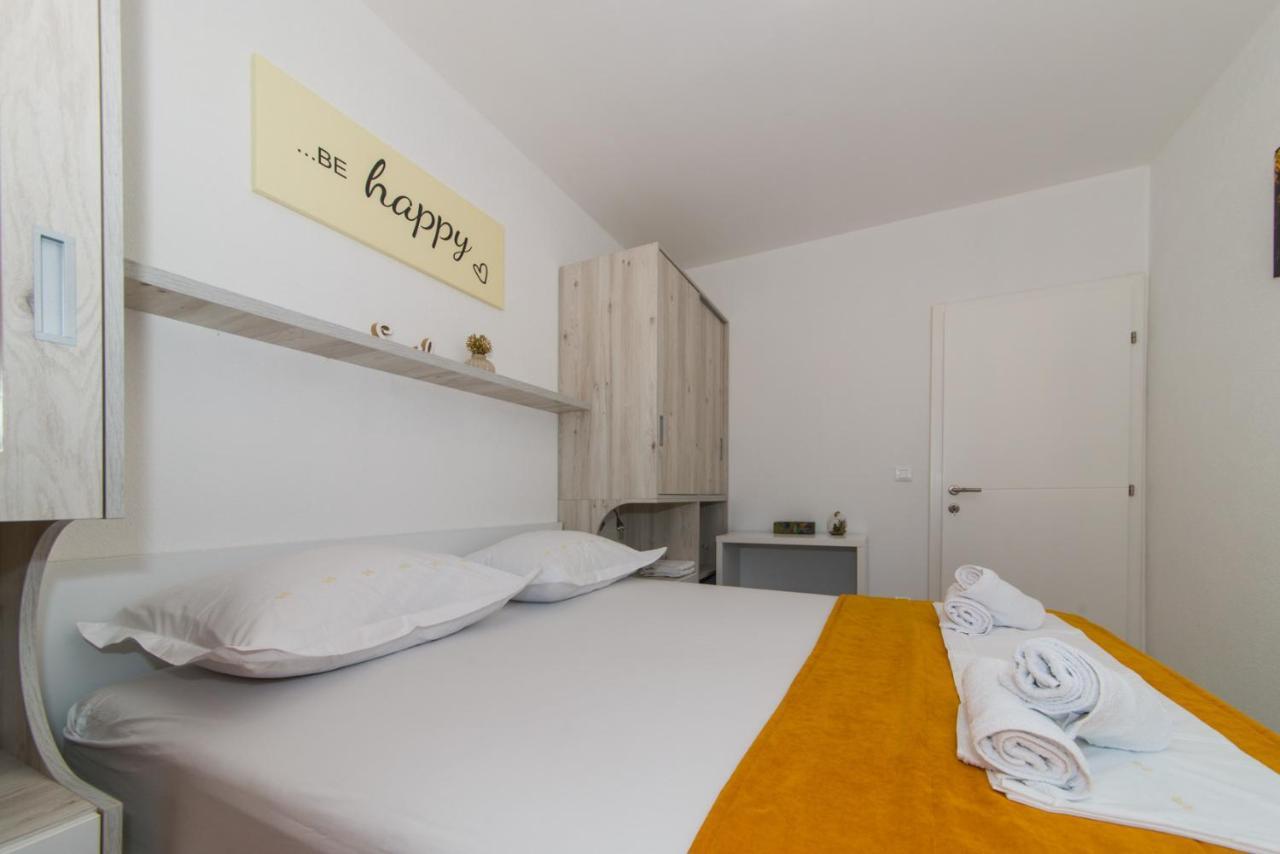 Apartmani Spiline Baška Voda Esterno foto