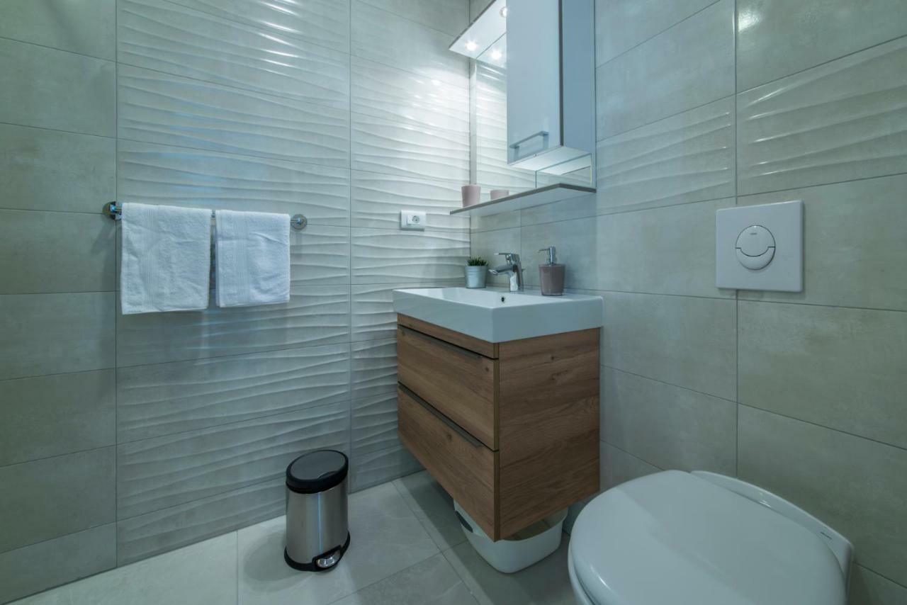 Apartmani Spiline Baška Voda Esterno foto